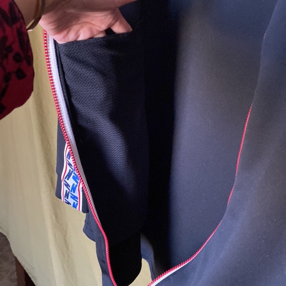 ✅ NIKE AUTHENTIC UNISEX LONG JACKET WITH N DESIGN ON SLEEVES ♥️ - Picture 11 of 13